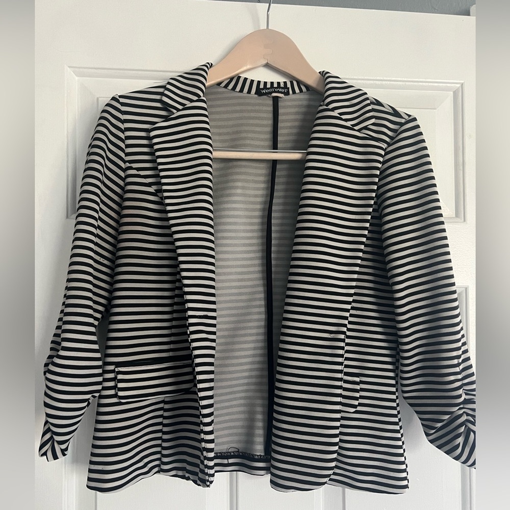 Black & White Stripped Blazer / Size: XL